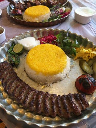 Koobideh Kebab, one of the most favorite Iranian foods (2)