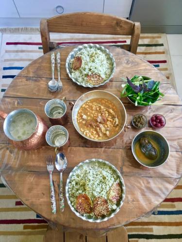 Local food of Kashan calling Goosht Loobiya